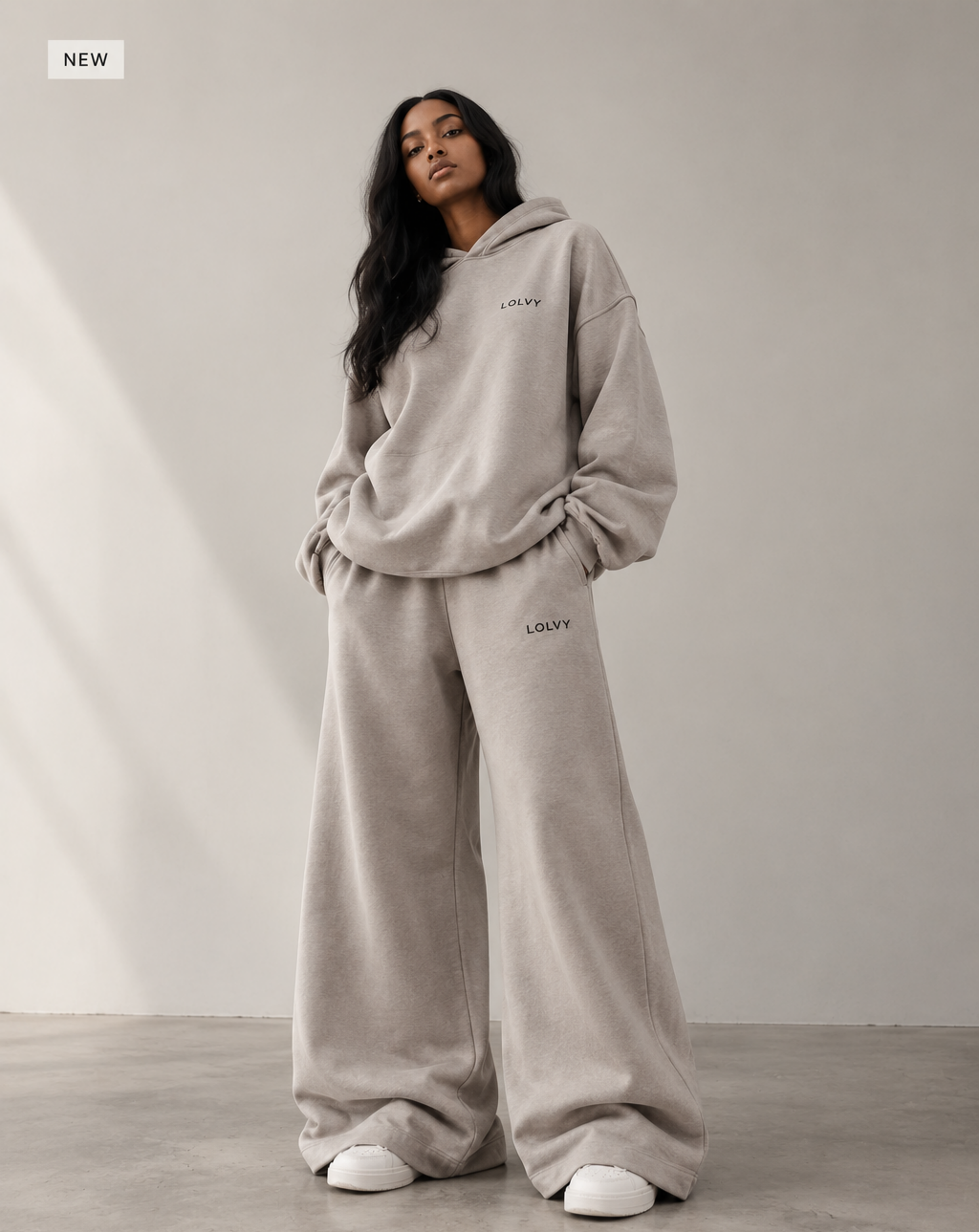 The Taupe Essential Set (Female)